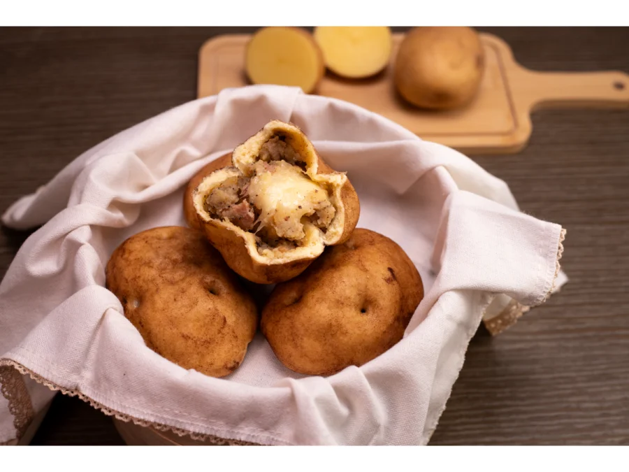 Rổ bánh bao tạo hình củ khoai và nhân chảy kim sa · Combo Bữa Sáng Hạnh Phúc · lopbanh.vn bởi cô Ngọc Bao Lành
