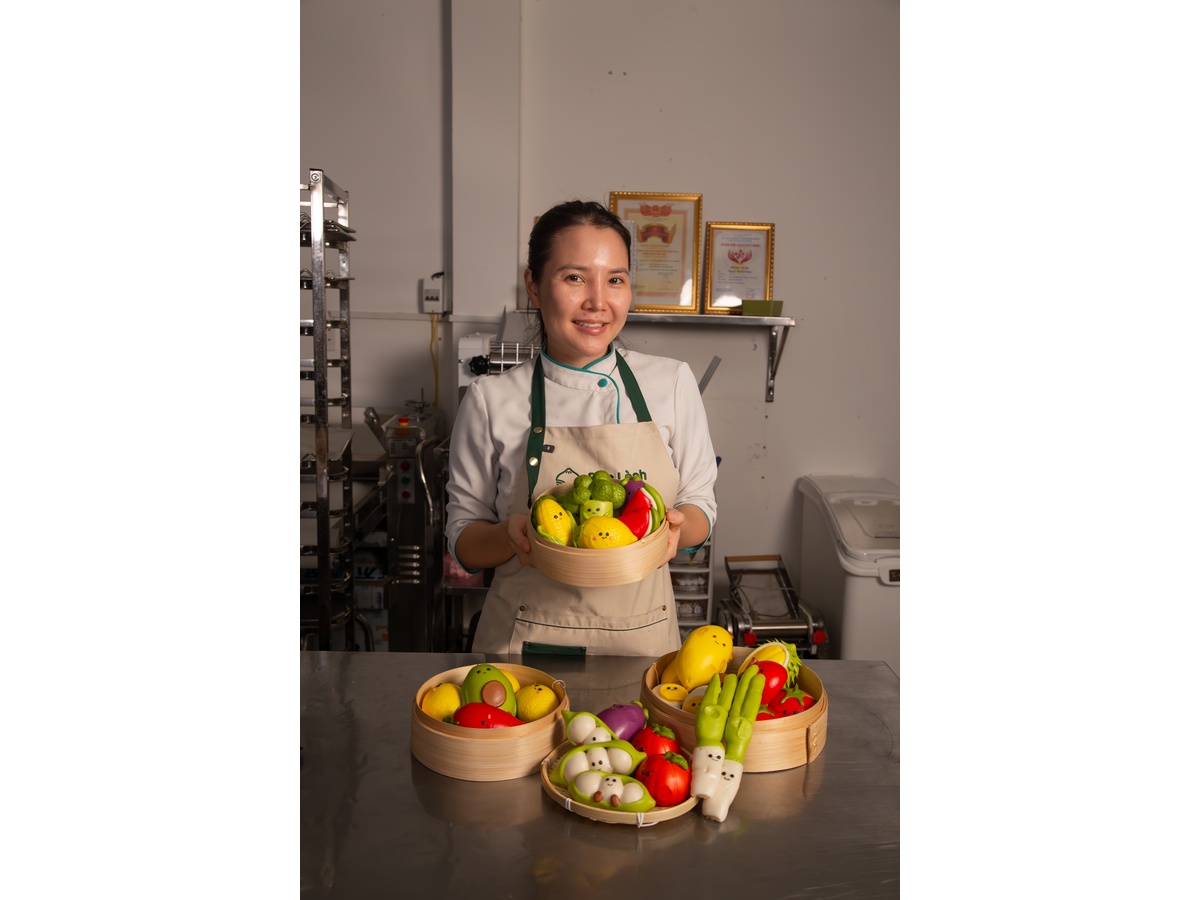 Cô Ngọc Bao Lành · Khoá Tạo Hình Bánh Bao Rau Củ · lopbanh.vn